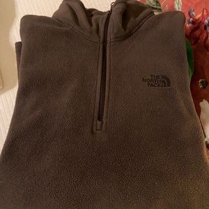 Men’s half zip fleece pullover